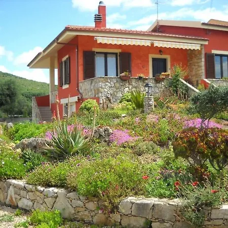 Titi' Vacanze La Corte Appartement *